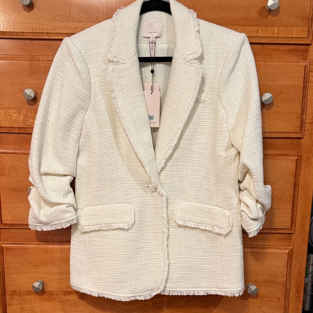 Cinq à Sept Cream Textured Kylie Blazer Brand New